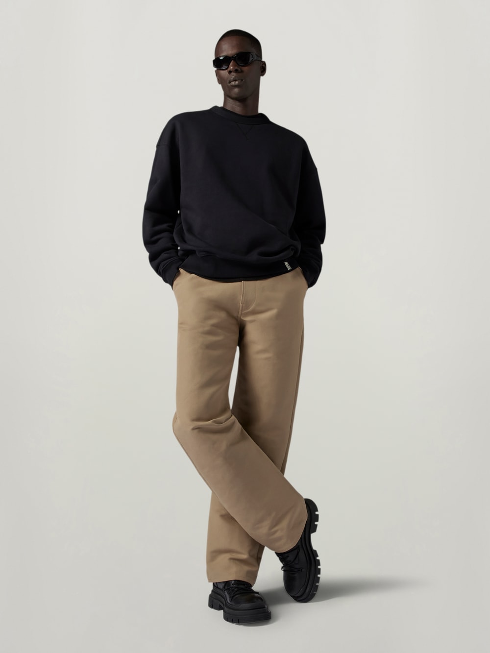 【GLOWNY】韓国人気★ (S,M,L) G MODAL BUTTON PANTS G MODAL BUTTON PANTS (BLACK) - GLOWNY