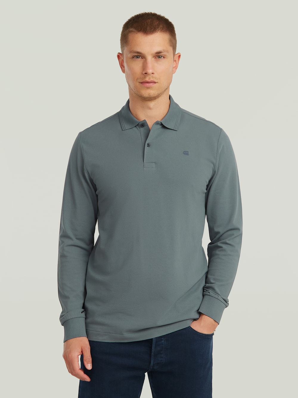 新品同様　V12　GRADATION STAR POLO　星柄　ポロシャツ　XL 新品同様 V12 GRADATION STAR POLO 星柄 ポロシャツ XL